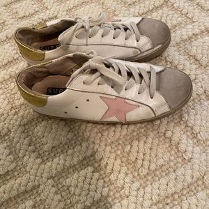 Golden Goose Sneakers